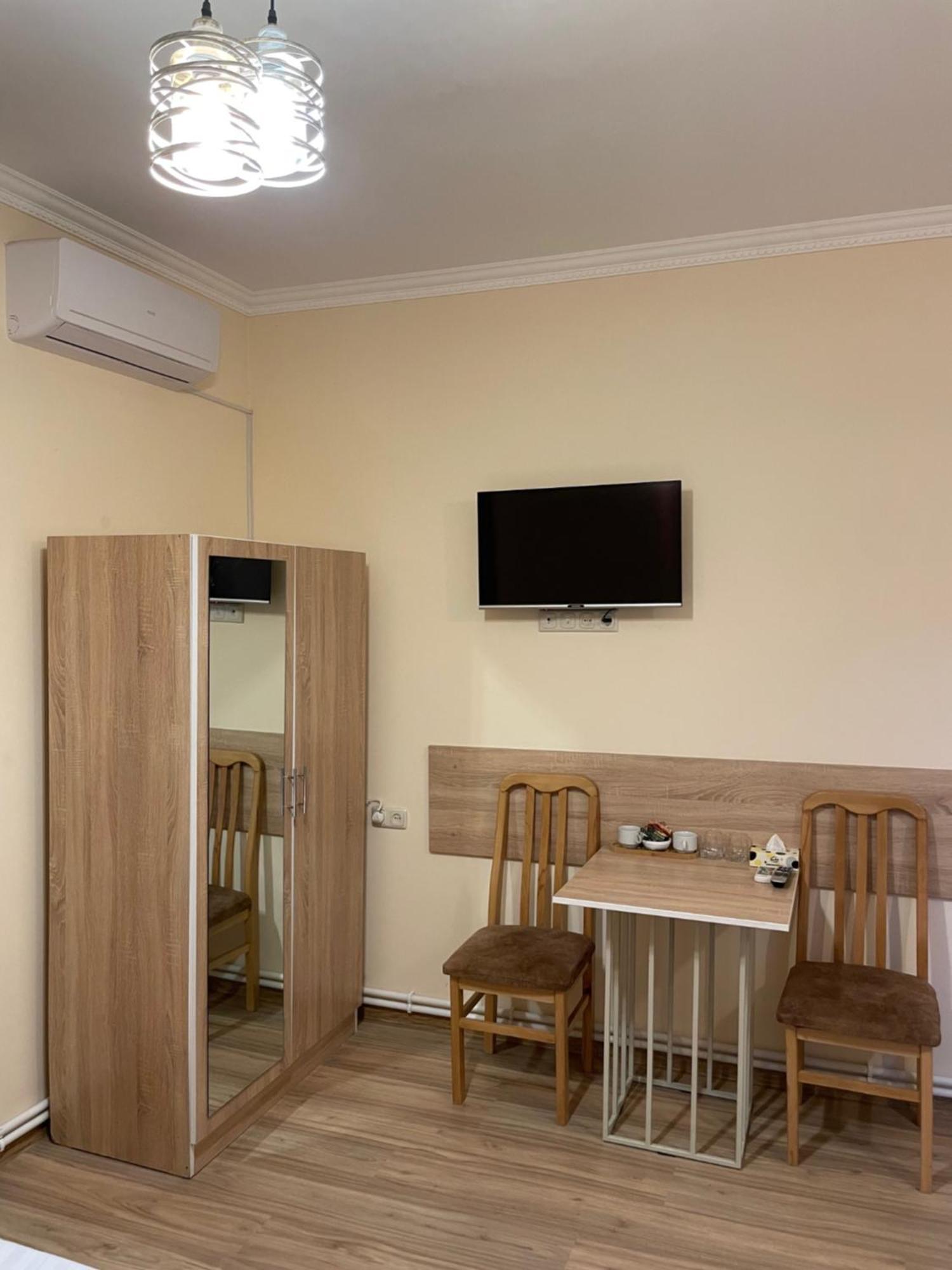 Decca Hotel Jereván Kültér fotó