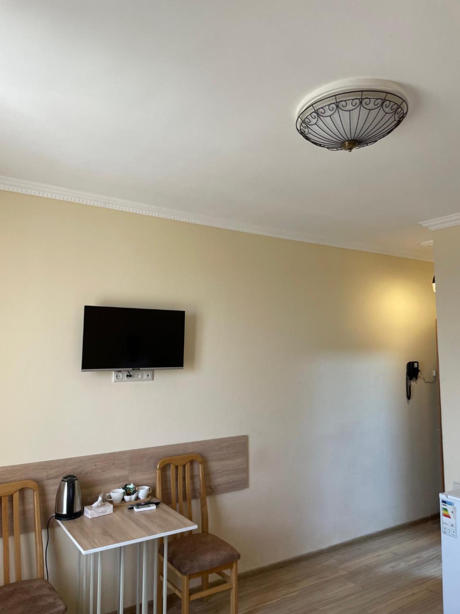 Decca Hotel Jereván Kültér fotó