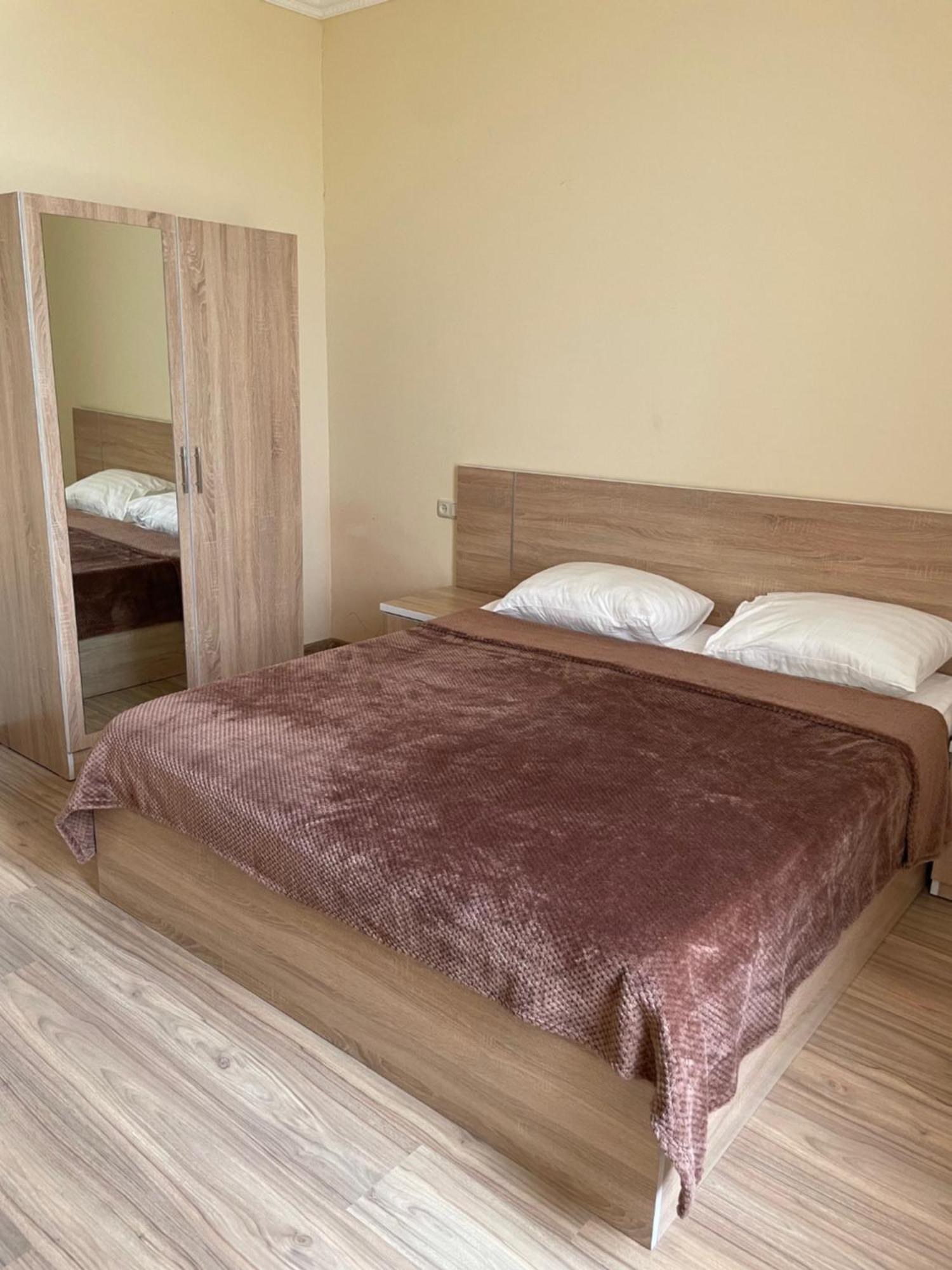 Decca Hotel Jereván Kültér fotó
