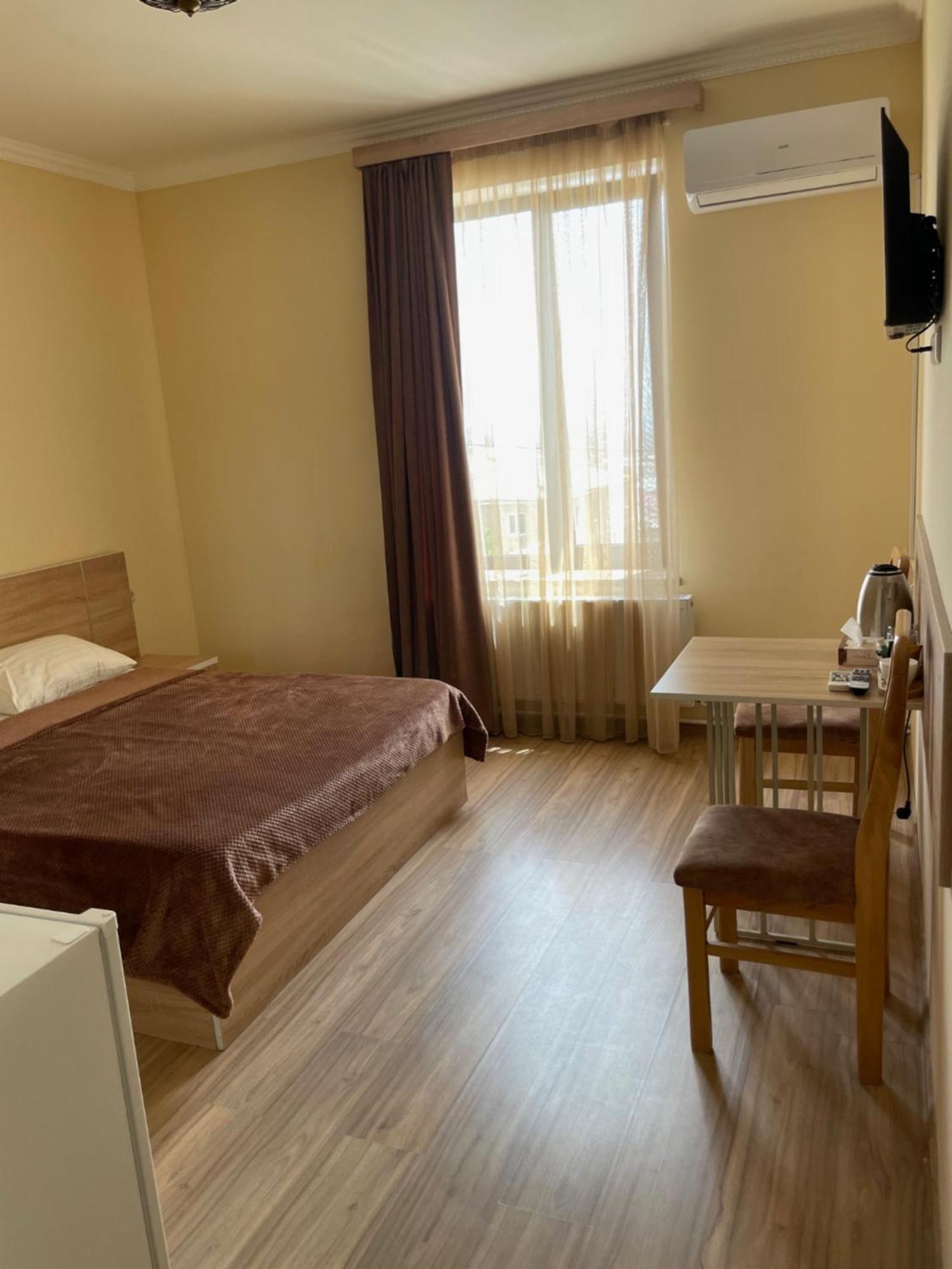 Decca Hotel Jereván Kültér fotó