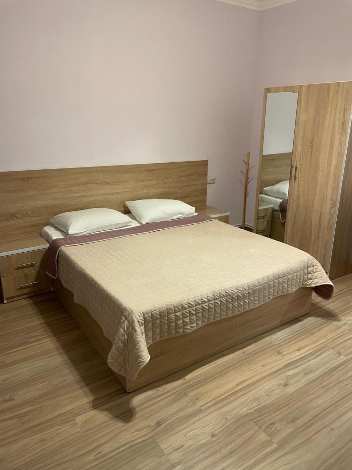 Decca Hotel Jereván Kültér fotó
