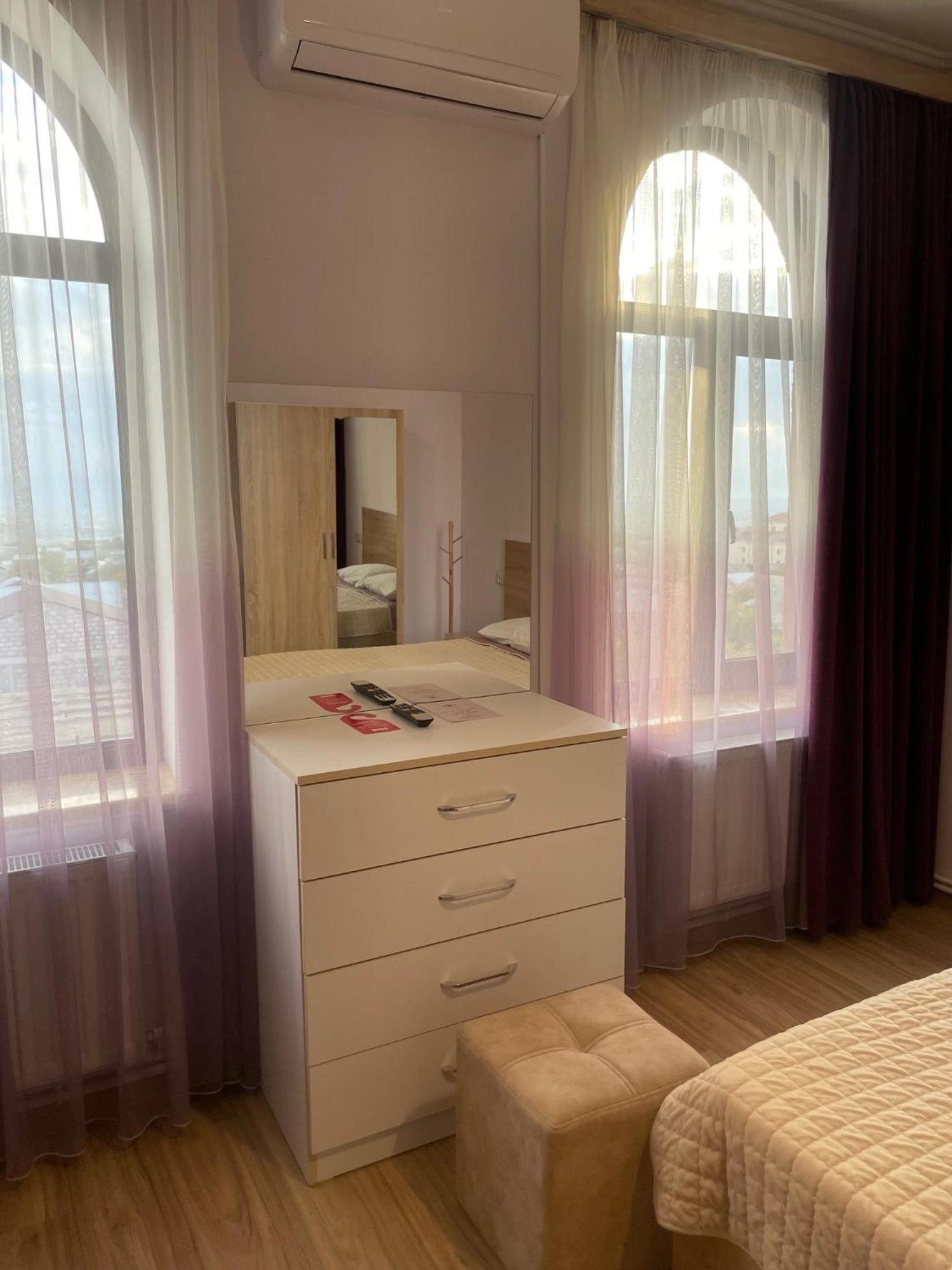 Decca Hotel Jereván Kültér fotó