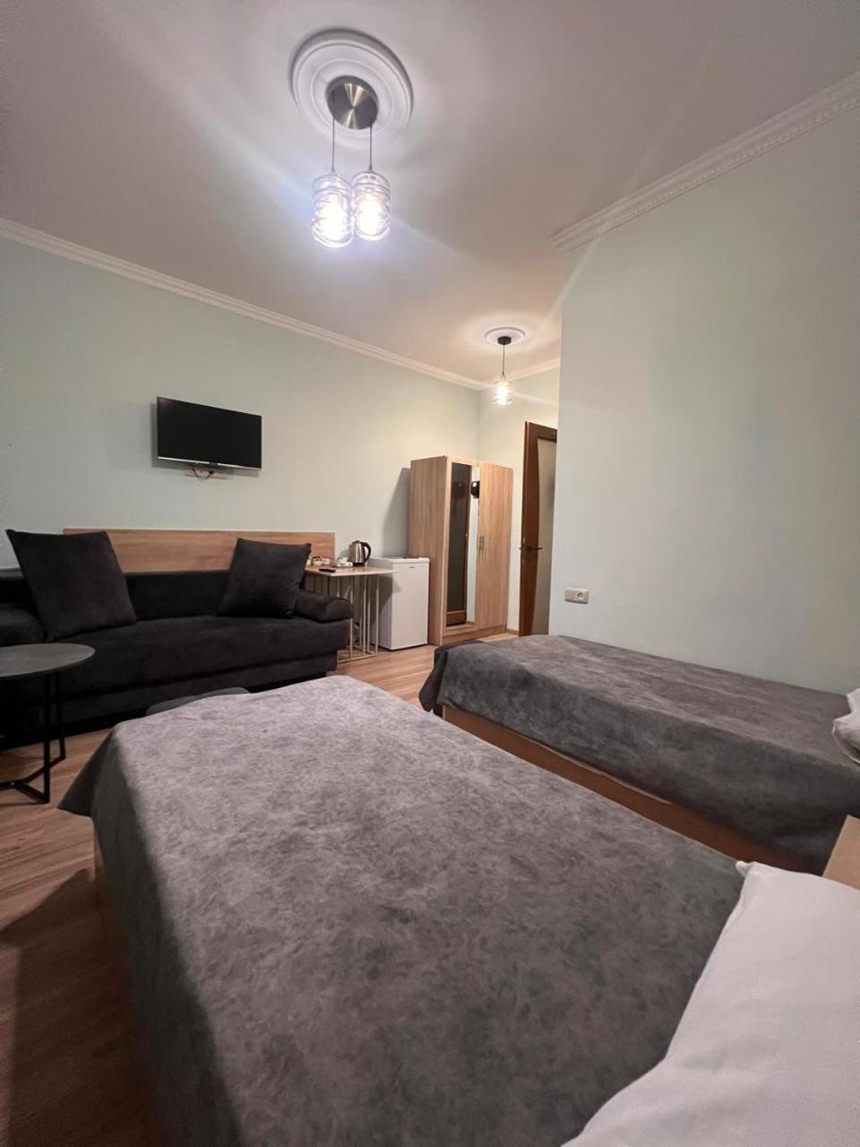 Decca Hotel Jereván Kültér fotó