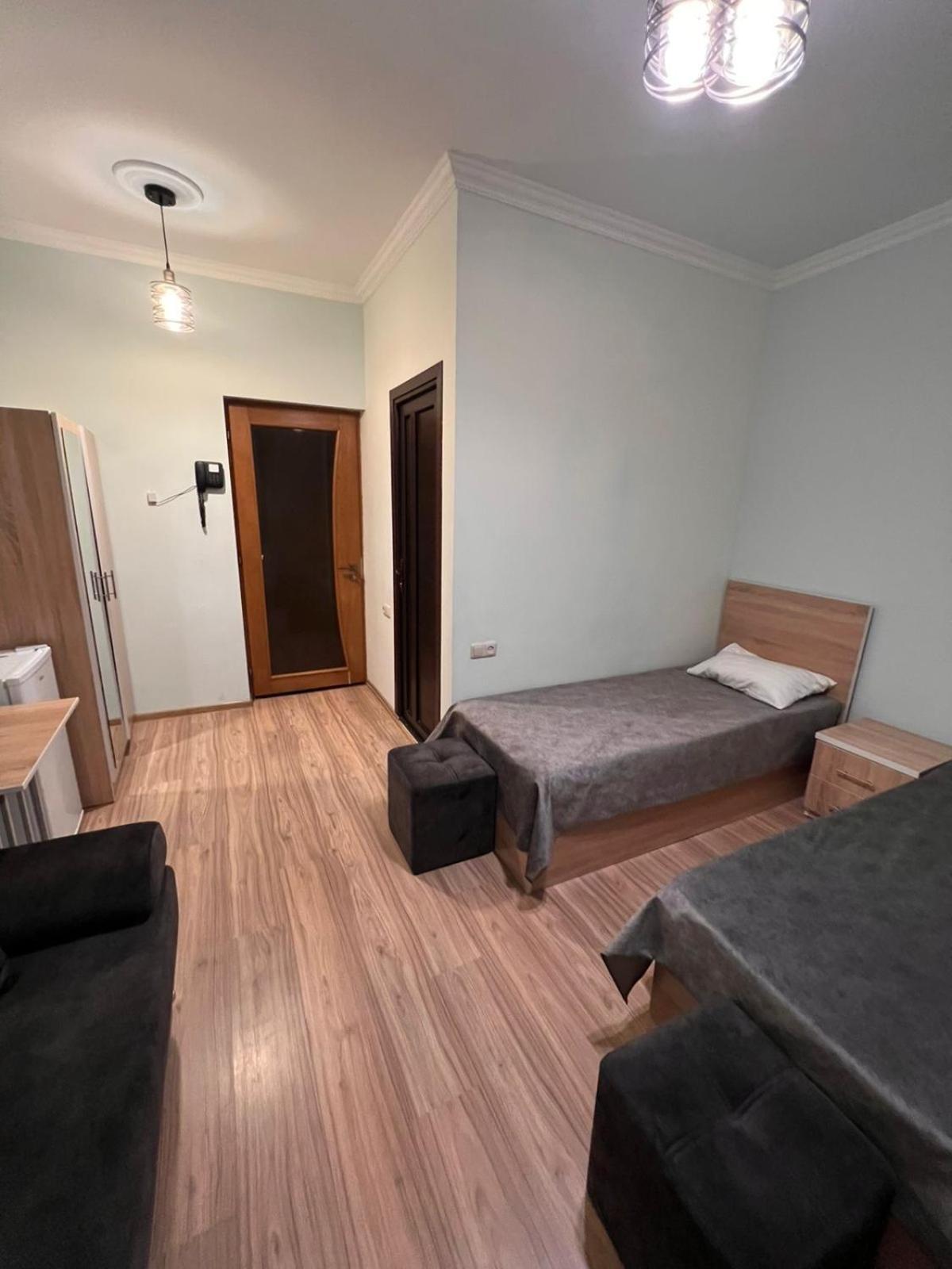 Decca Hotel Jereván Kültér fotó