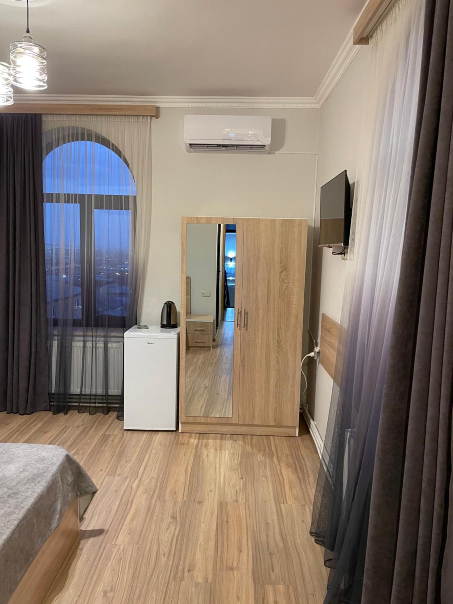 Decca Hotel Jereván Kültér fotó